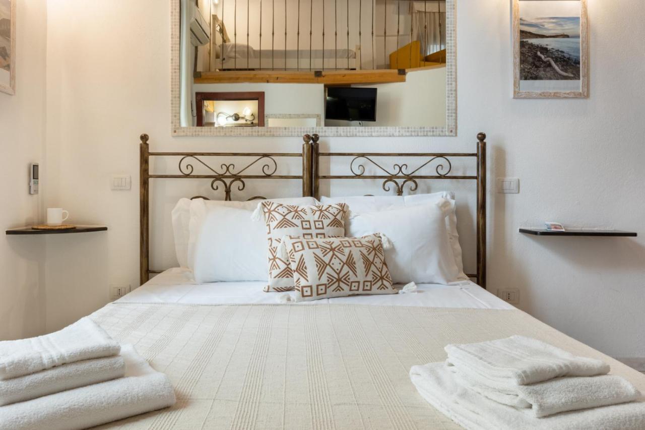 Cagliarifornia Bed & Breakfast *